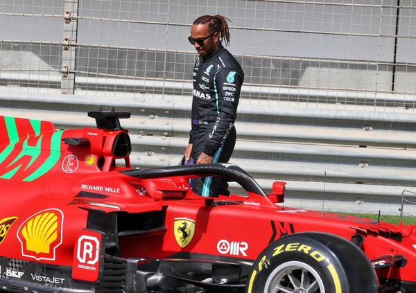 Lewis Hamilton in Ferrari: una scelta senza consigli, di cuore ed eterna fame 