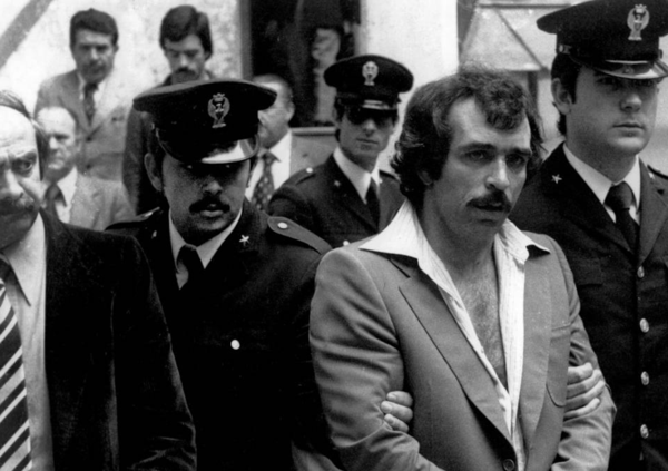 La mafia non &egrave; morta. Sorelle Pilliu, omicidi Agostino e Manca e Andreotti: l&rsquo;inchiesta delle Iene