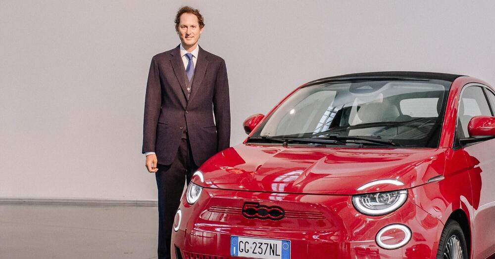 Agnelli-Elkann bloccati, auto italiana minacciata dalla Francia e dalla Cina. Ecco cosa sta succedendo