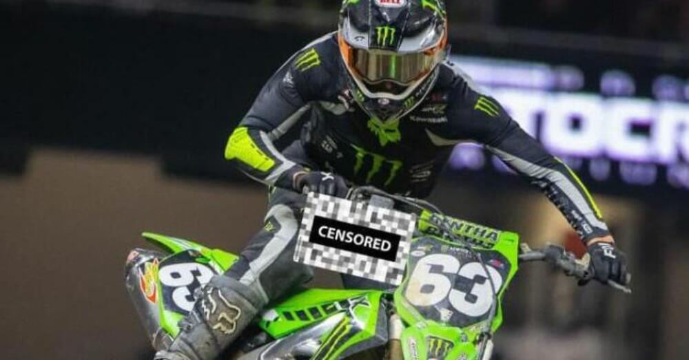 Altro che Marc Marquez e il caz*o di Borghi in Supersex! Ecco cosa &egrave; successo nel Supercross a Cameron McAdoo, in gara con le palle al vento [FOTO]