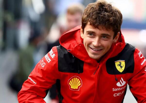 [VIDEO] Charles Leclerc, una Ferrari e... qualche problema con i parcheggi a Montecarlo: il video virale sui social del monegasco 