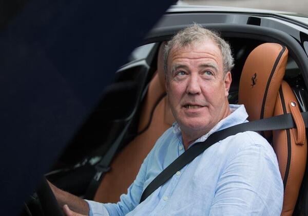 Jeremy Clarkson prova la Ferrari Purosangue: ma... non chiedetegli come si chiama