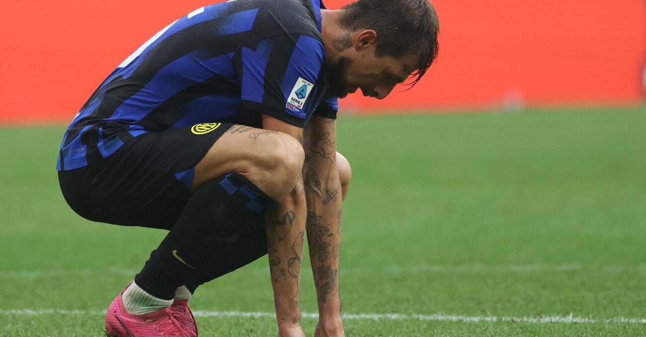 Come il caso di Acerbi e Juan Jesus mostra un altro nervo scoperto del calcio italiano: quello del razzismo