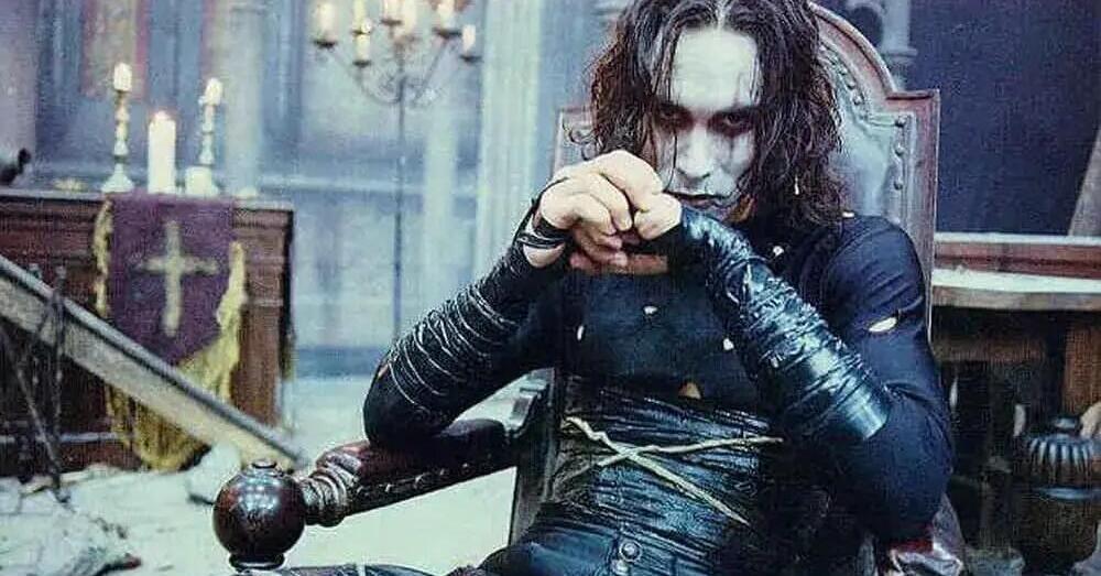 Nel remake de Il corvo poteva esserci Brandon Lee (con l&#039;IA), altro che Bill Skarsgard