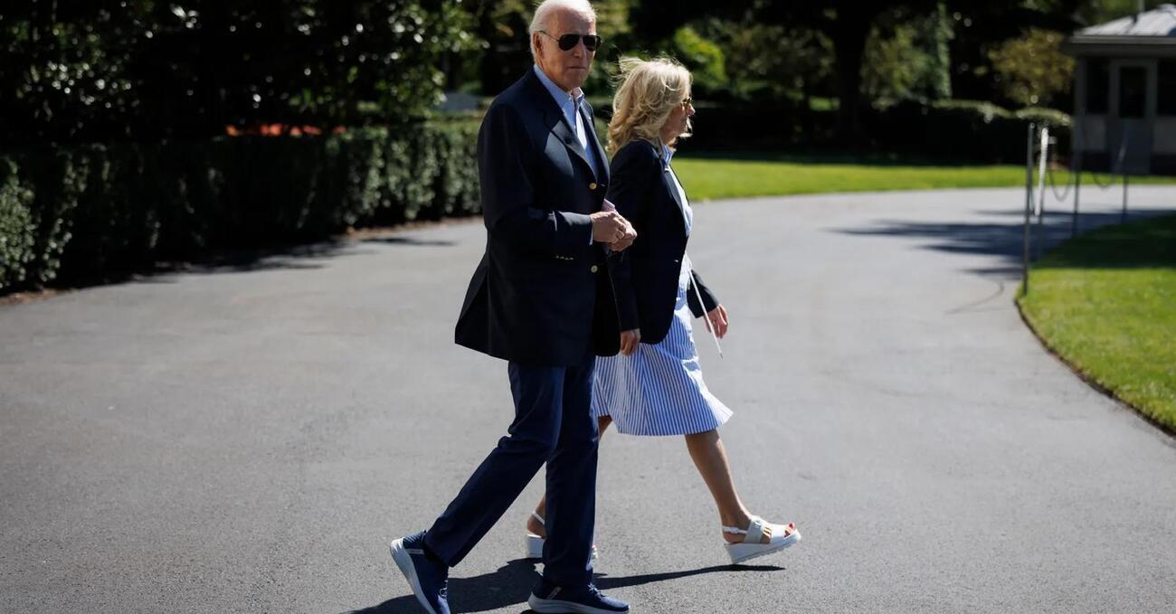 Le scarpe anti-caduta di Biden come metafora delle elezioni Usa? Ecco il motivo per cui le indossa