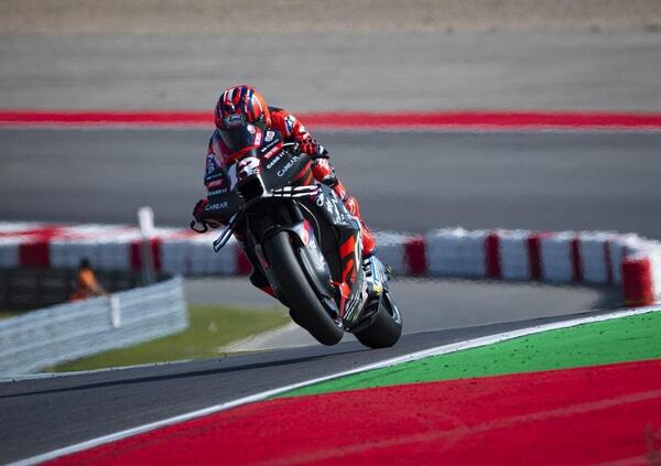 Pecco Bagnaia regala due &ldquo;prima volta&rdquo; nella Sprint di Portimao: Maverick Vinales vince,  Marc Marquez fa paura