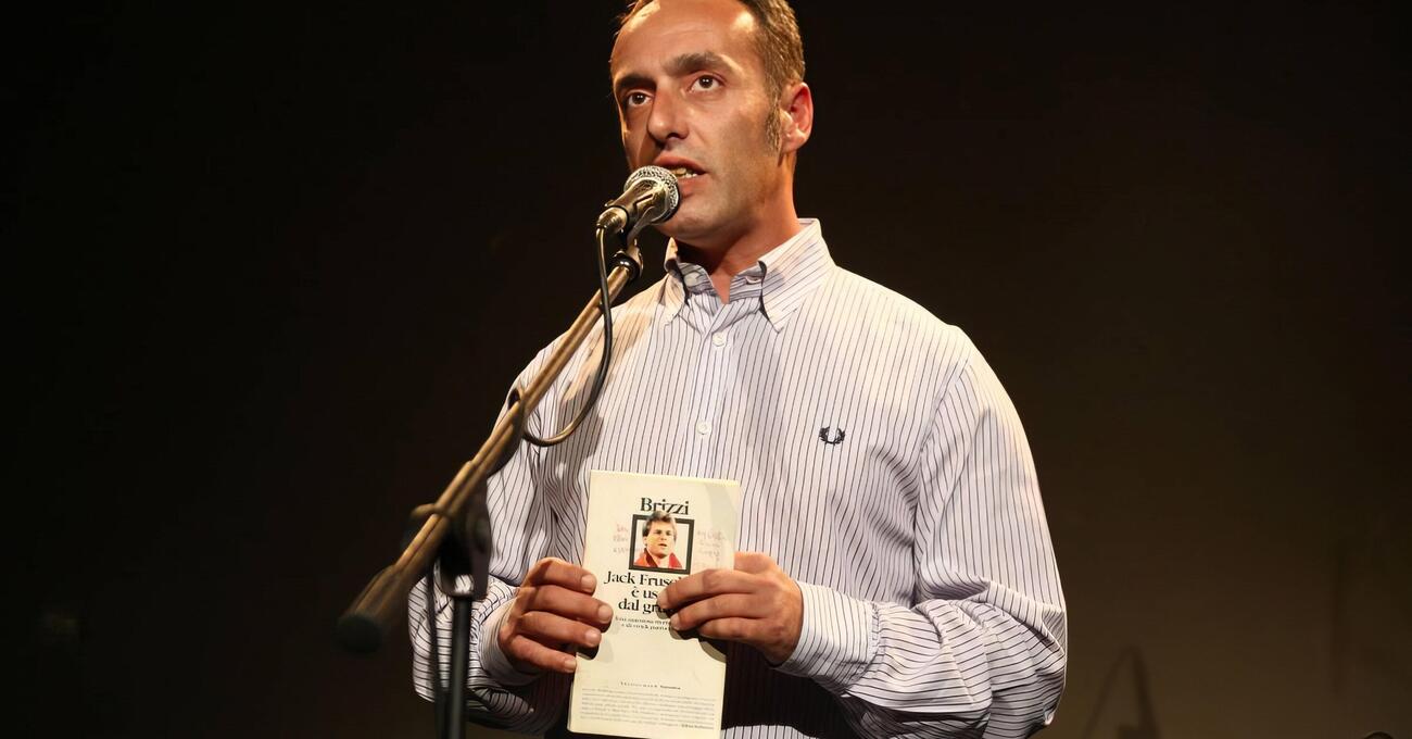 Ok, ma che caz*o &egrave; &ldquo;Jack Frusciante &egrave; uscito dal gruppo&rdquo;, il libro di cui Enrico Brizzi ha annunciato il sequel? Ecco la storia di Alex e Adelaide e perch&eacute; ha segnato una generazione
