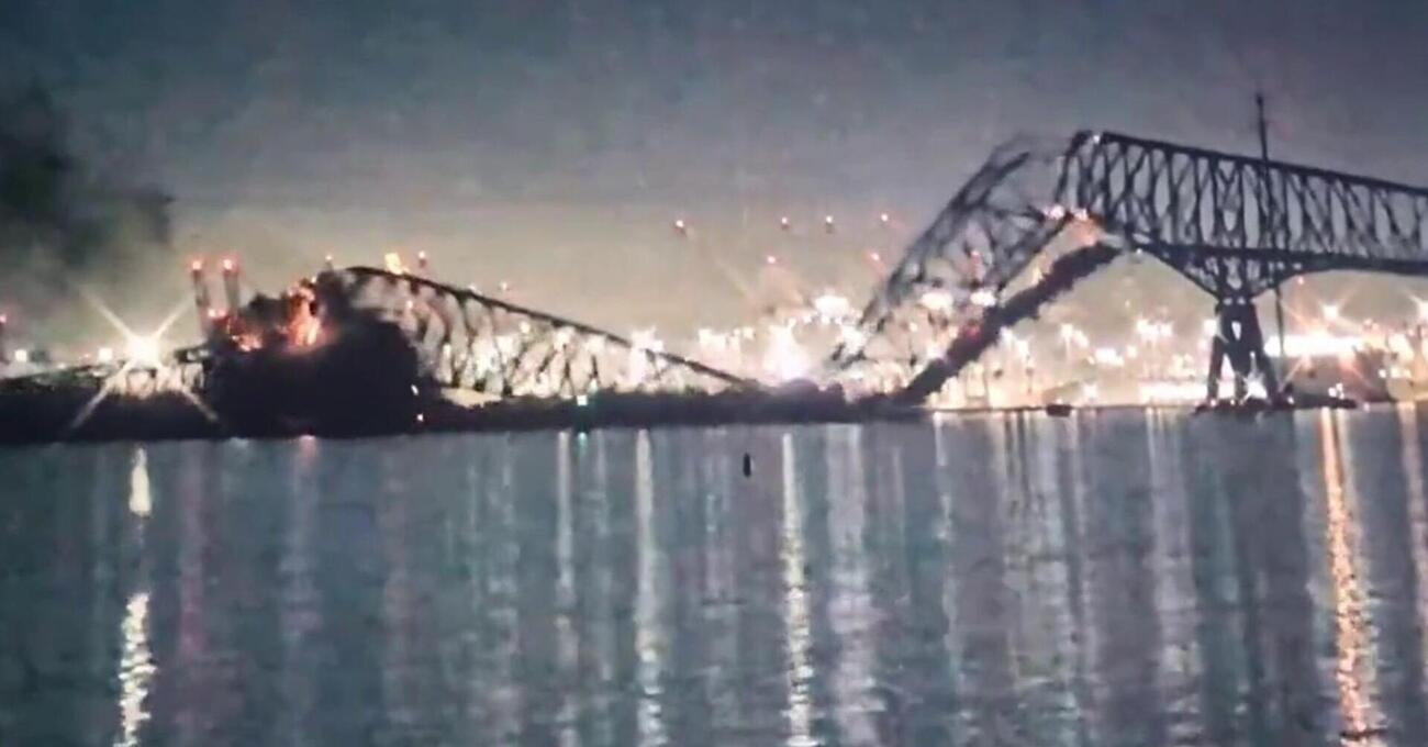 Crolla un ponte lungo quasi come quello sullo Stretto di Messina (il Key Bridge di Baltimora) dopo essere stato colpito da una nave. Potr&agrave; succedere lo stesso anche nel canale di Sicilia? [VIDEO]