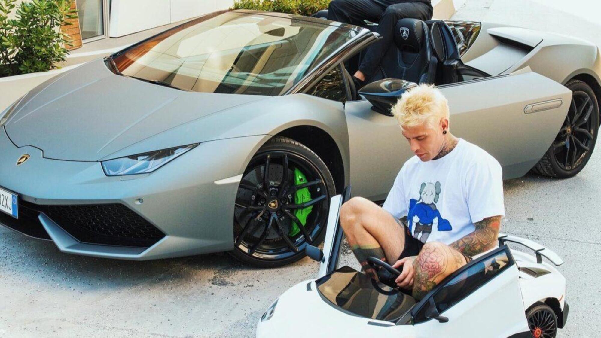 Fedez e la sua Lambo