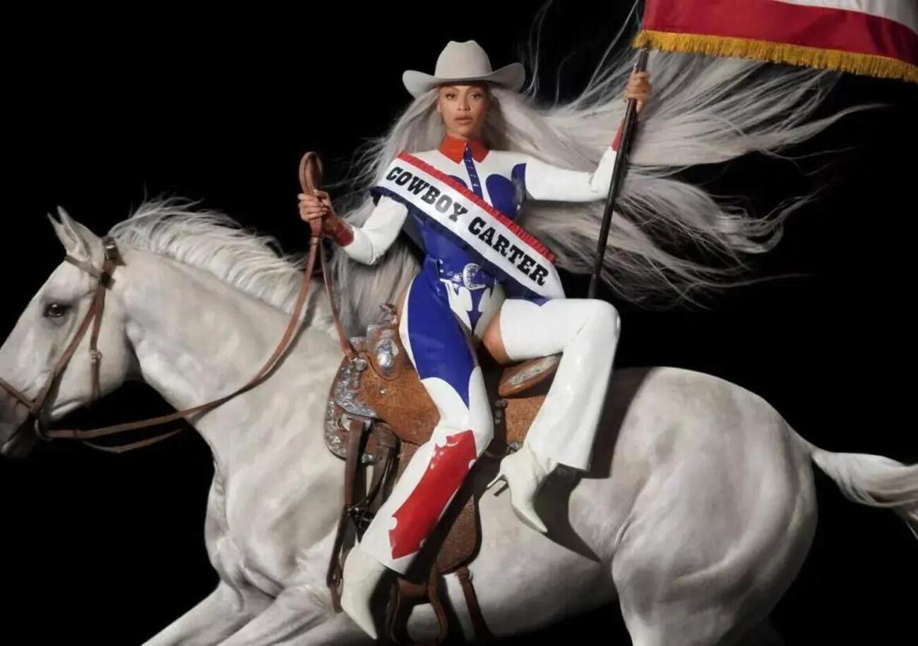 Abbiamo ascoltato &ldquo;Act II: Cowboy Carter&rdquo; di Beyonc&eacute;: e con questa tagliatrice di teste non c&#039;&egrave; n&#039;&egrave; per nessuno (nemmeno nel country)