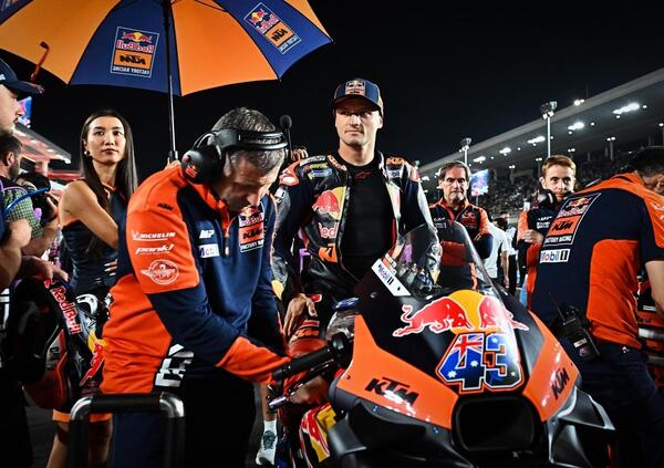 Jack Miller ha gi&agrave; capito che perder&agrave; il posto: &quot;Pedro Acosta non &egrave; mai sulla moto, tocca tutto per terra. Devo imparare da lui&quot;