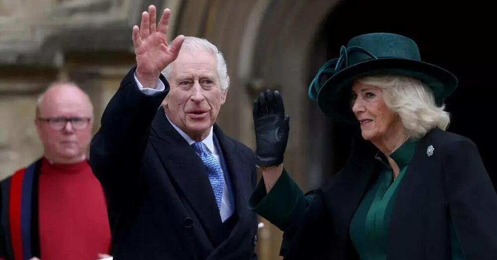 Cosa ci dice il linguaggio del corpo della Royal Family alla messa di Pasqua? La complicit&agrave; Carlo-Camilla, la scelta del colore verde e l&rsquo;assenza di Kate e William&hellip; 