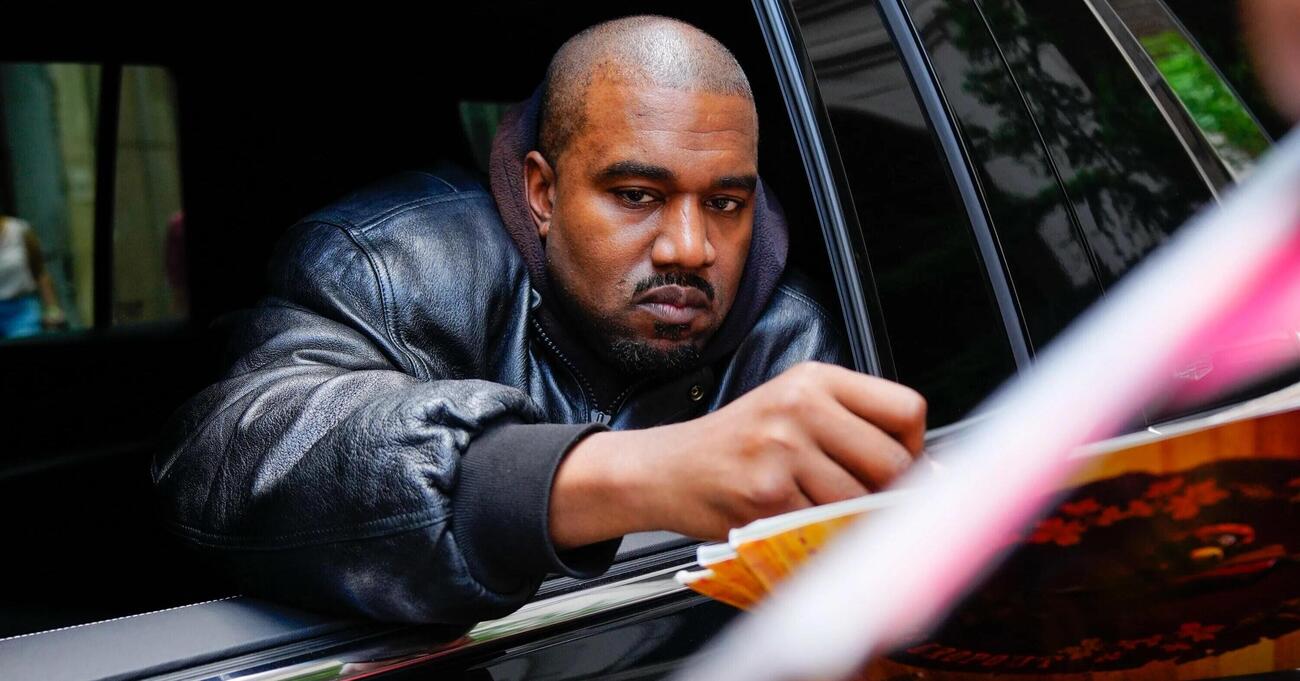 &ldquo;Le auto? Hitler era un grande, &egrave; grazie a lui se...&rdquo;: Kanye West denunciato per frasi su ebrei, gay, Bill Gates e bambini. Ecco le accuse (stavolta non su Bianca Censori)