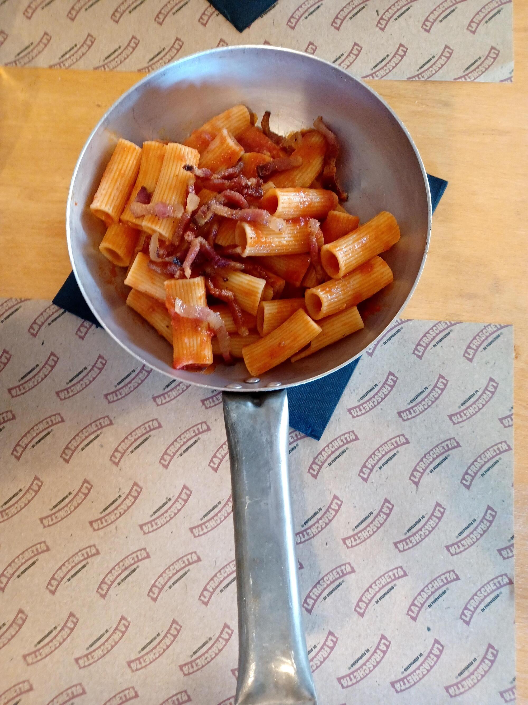 Amatriciana servita in padella