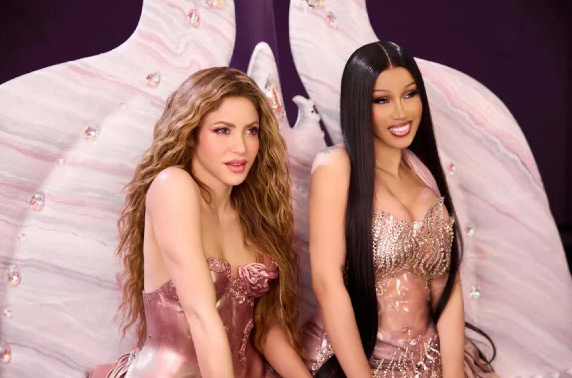 Shakira e Cardi B sul set dellan nuova canzone Punteria