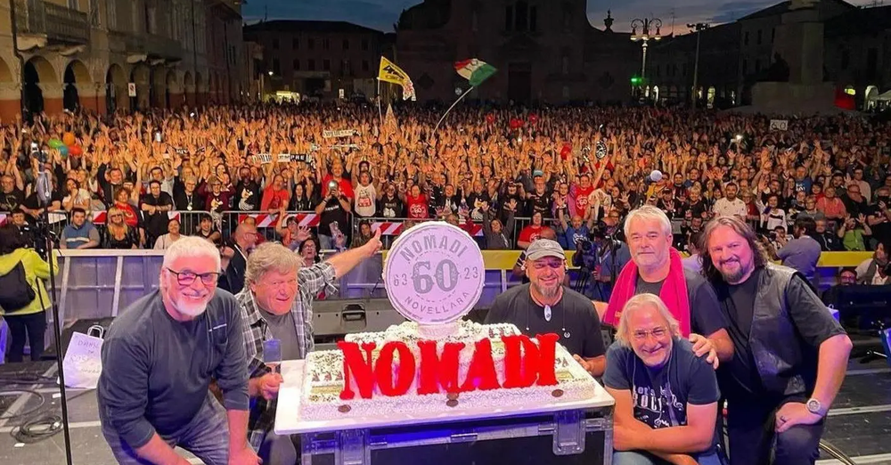 Carletti (Nomadi): &ldquo;Le radio ci snobbano, ma i nostri sold out sono veri&rdquo;. E su M&aring;neskin, Vanoni &ldquo;gelosa&rdquo;, Battisti, Sanremo e Meloni...