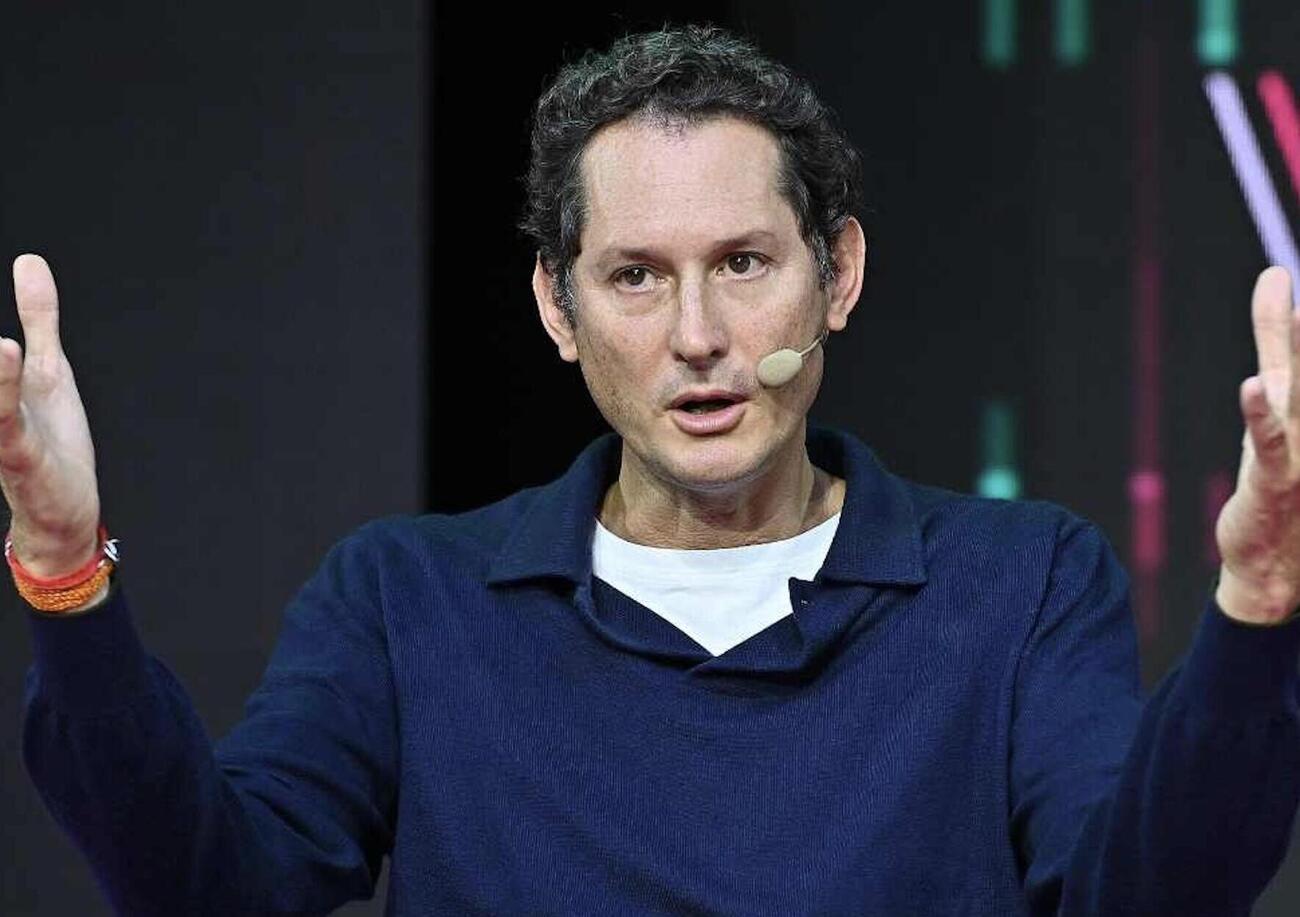 Giuliano Ferrara sta con Elkann e gli editori impuri e contro i giornalisti di Repubblica, ma...