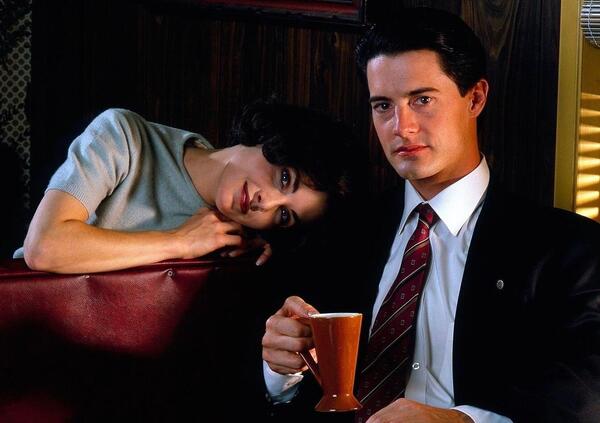 Ve lo ricordate l&rsquo;agente Cooper di Twin Peaks? Ora &egrave; nella serie Fallout su Amazon Prime: &egrave; l&rsquo;apoteosi degli anni Novanta