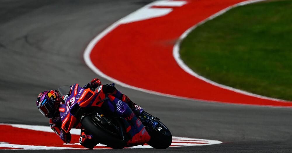 Jorge Mart&iacute;n, sceriffo di Austin, se la vede con Batman mentre gli italiani (tranne Luca Marini) ballano! Il venerd&igrave; texano della MotoGP in pillole