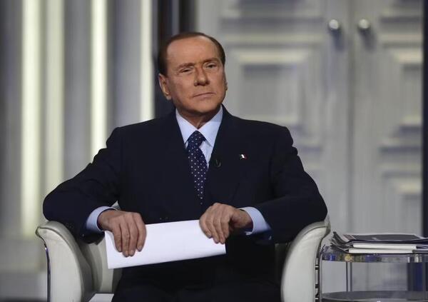 Silvio Berlusconi non ha lasciato eredi n&eacute; eredit&agrave;, tranne la passione per la fi*a. Lo racconta Francesco Mazza che l&#039;ha conosciuto da vicino