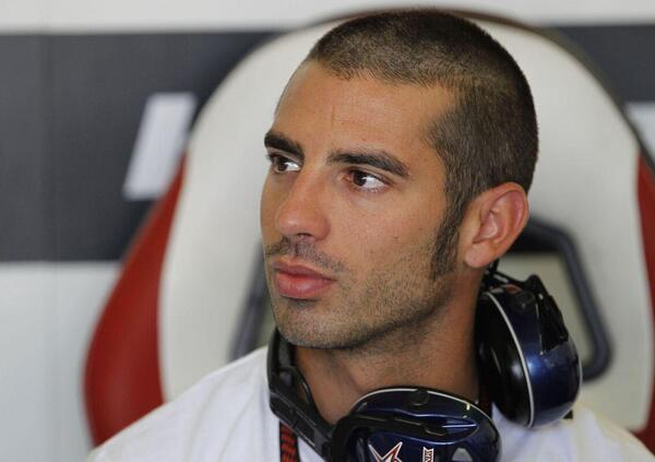 &ldquo;Ducati vende moto rosse, non vincer&agrave; con le azzurre&rdquo;: Melandri tira in ballo RedBull, Monster e un &ldquo;Marquez che ora capir&agrave; (e far&agrave; pace con Valentino)&rdquo;