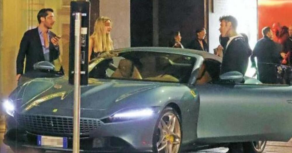 Fedez e Ferrari Roma Spider, primi effetti del nuovo acquisto? Ecco come si diverte da single, e le ragazze...