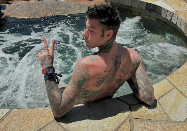 Fedez e Ferrari Roma Spider, primi effetti del nuovo acquisto? Ecco come si diverte da single, e le ragazze...