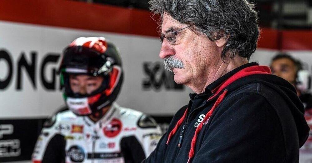 &ldquo;Eroico&rdquo;: Paolo Simoncelli cos&igrave; su Bagnaia vs Marquez. Poi picchia duro: &ldquo;C&rsquo;&egrave; il perdono o siamo la polizia? Tutti fenomeni fuori dal campo&hellip;&rdquo;