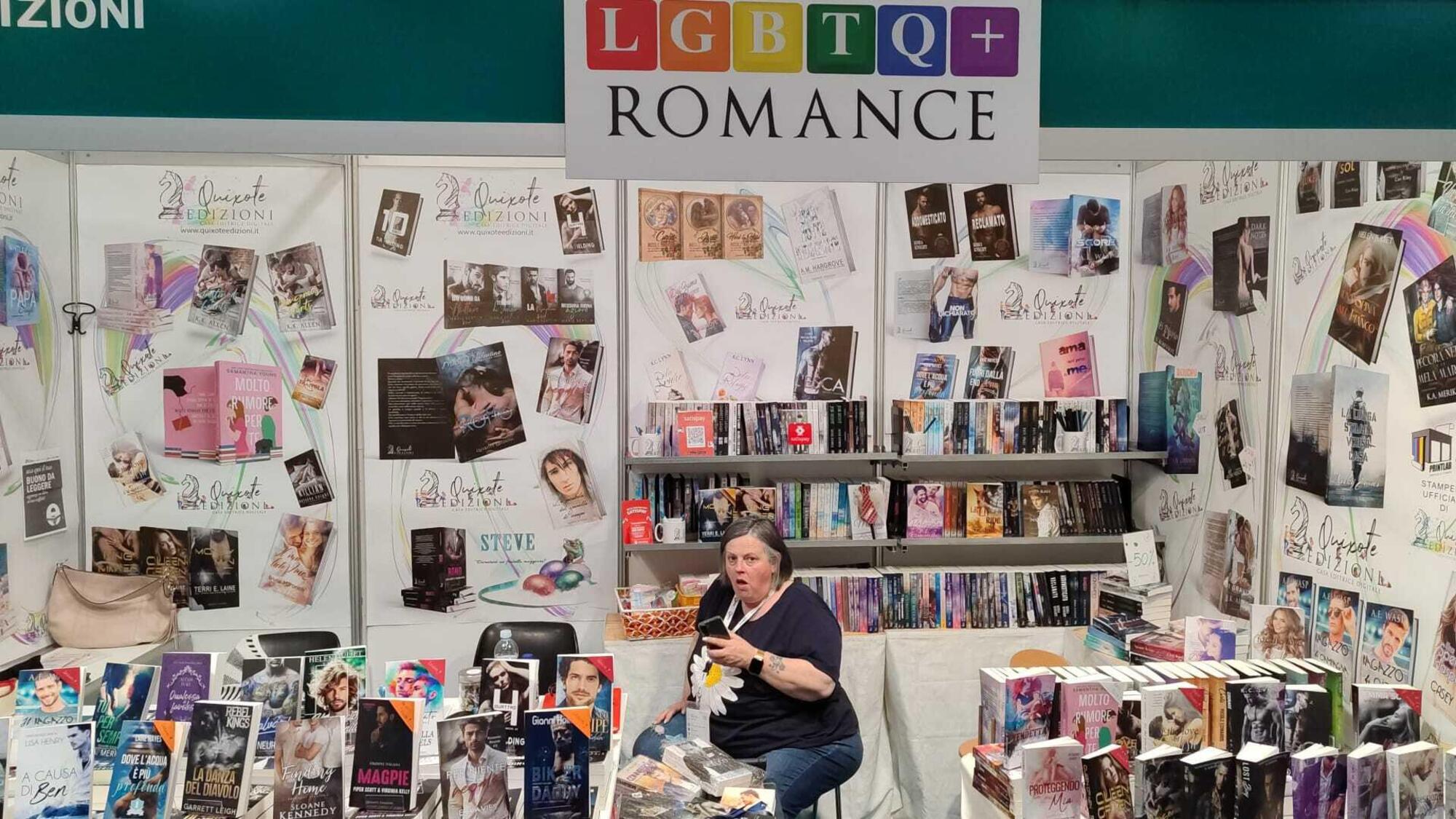 Uno degli stand al Salone del Libro di Torino: Romance?