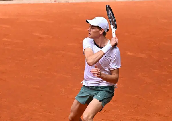 Cazzaniga: &ldquo;Sinner? C'&egrave; una cosa che non sa. Djokovic? Tragico. Berrettini? A rischio. Ed ecco perch&eacute; Pietrangeli odia Panatta&rdquo;. E su Medvedev, gli Internazionali di Roma e il Roland Garros&hellip;