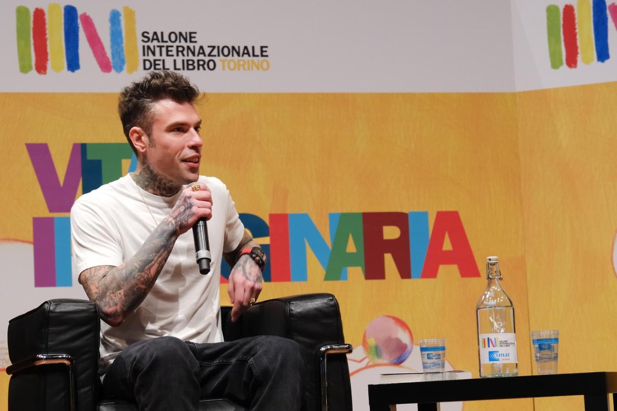 Fedez al Salone del libro di Torino