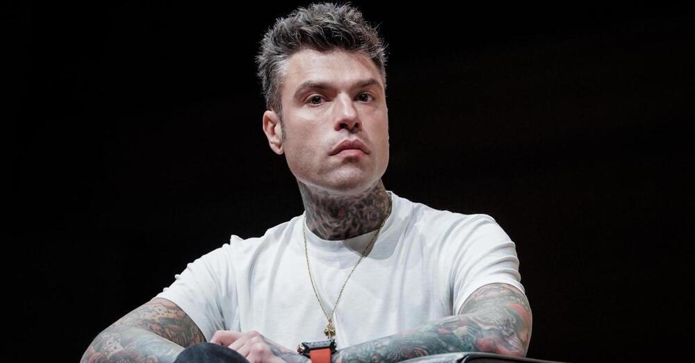 Ma Fedez era sincero nel dire &ldquo;io non c&rsquo;ero&rdquo; al pestaggio di Cristiano Iovino con gli ultras della curva sud? Cosa dice il linguaggio del corpo che lo mette nei guai