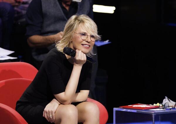 Nasce la nuova accademia contro Amici? Ecco come Peparini, Vessicchio e altri ex sfidano Maria De Filippi... 