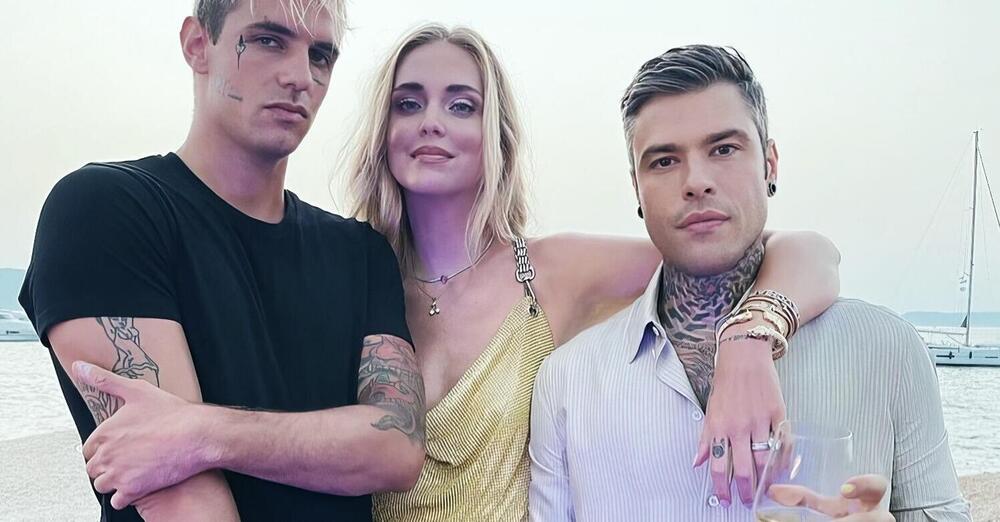 Chiara Ferragni ha avuto un flirt con Achille Lauro? La vacanza con Fedez, il registro degli ingressi alla villa e le chat cancellate: tutto quello che sappiamo sul triangolo che non avevamo considerato&hellip;