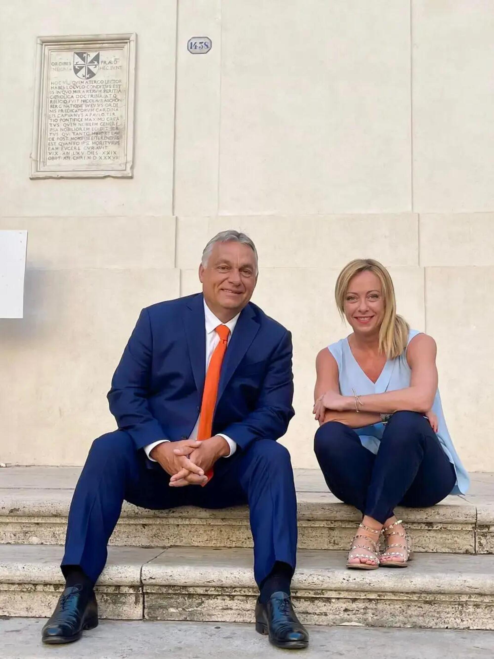 Giorgia Meloni e Viktor Orban 