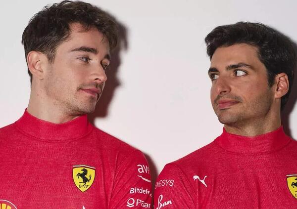 Carlos Sainz a Monaco fa il tifo per Charles Leclerc: &quot;Lo aiuteremo a vincere&quot;