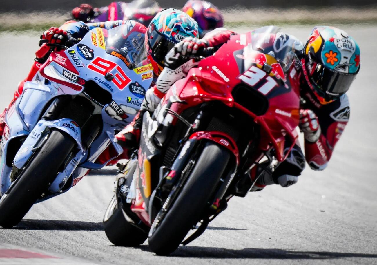 Happy birthday Pedro Acosta, che al Montmel&oacute; compie 20 anni e si inca**a per aver perso la battaglia con Marc Marquez