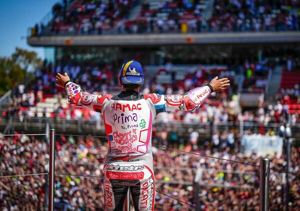 Jorge Mart&iacute;n butta benzina sulla tranquilla domenica del Montmel&oacute;: &quot;Pecco aiutato dal team factory? Non so, non ci sono mai stato, per&ograve;...&quot;