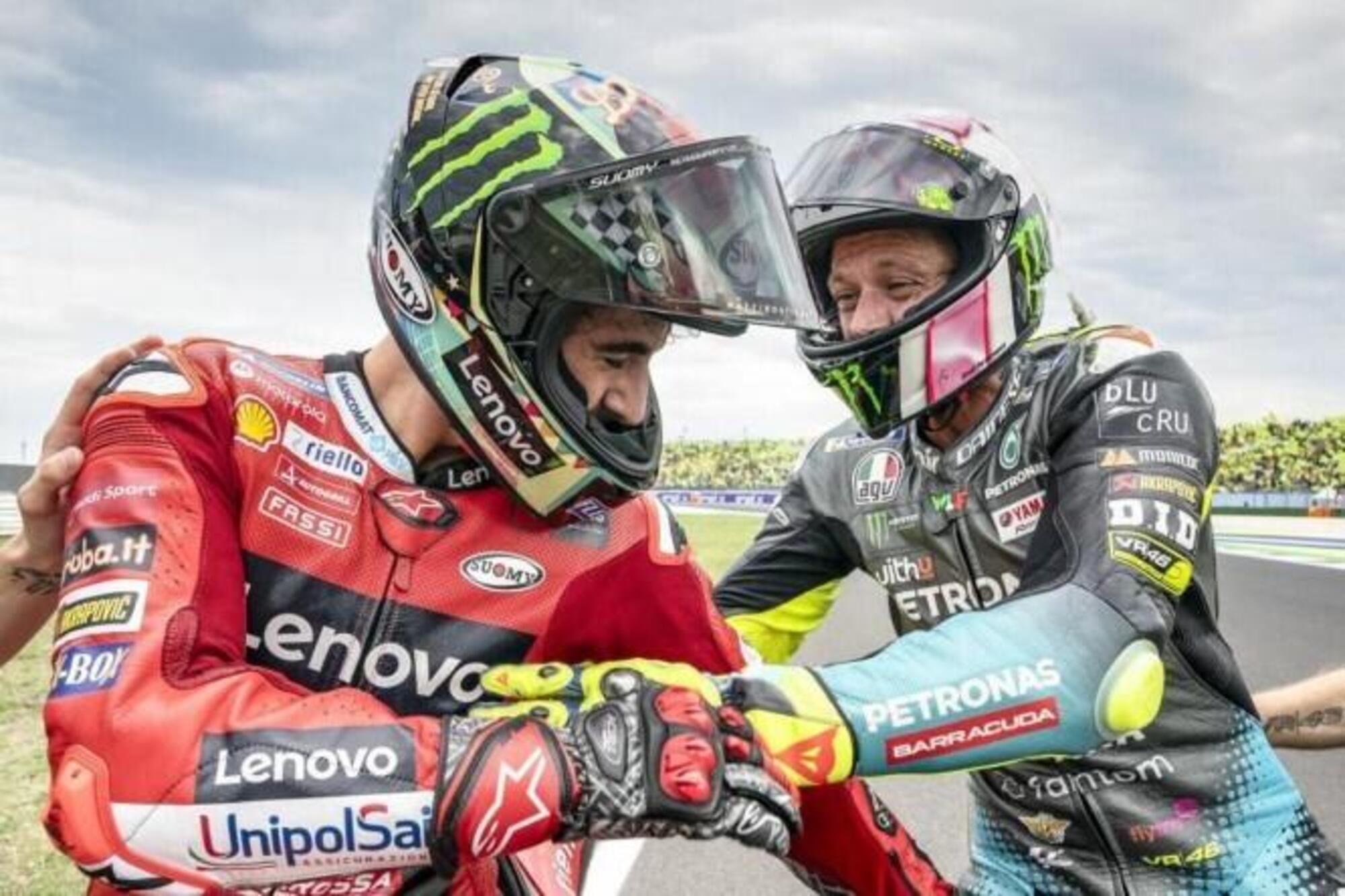 Pecco Bagnaia e Valentino Rossi