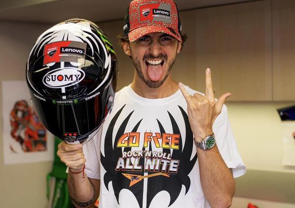 Bagnaia rock n&#039;roll, Bezzecchi zen, Di Giannantonio ricercato e Marini &quot;big bro&quot;: tutti i caschi speciali del Mugello