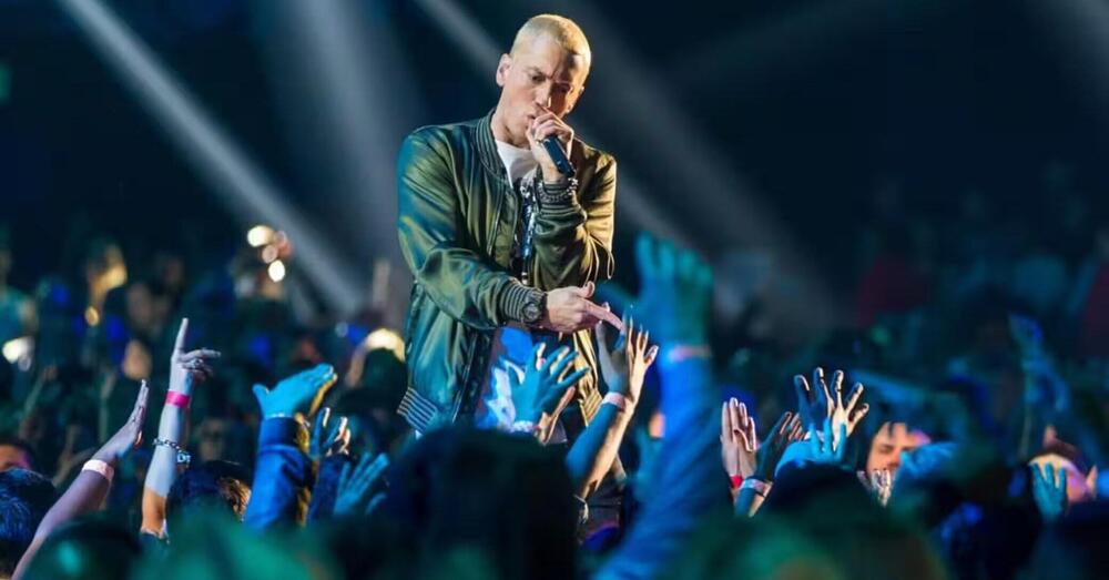 Houdini di Eminem svela la vera natura di Sexy shop di Fedez e Emis Killa: una &ldquo;frociaggi*e&rdquo;