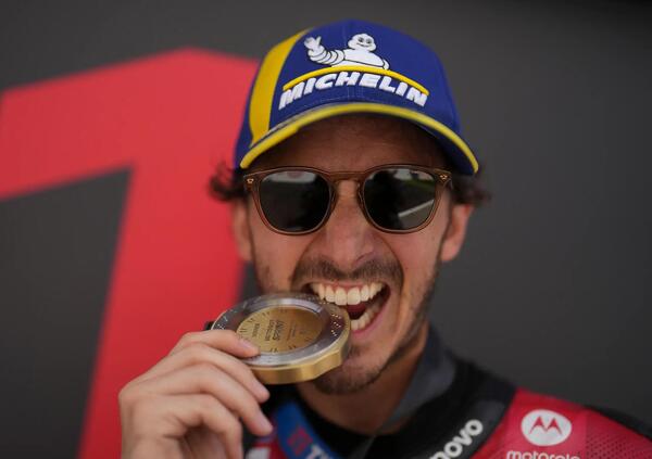 Pecco Bagnaia di sostanza: &quot;I fischi del Mugello a Marquez non mi piacciono. Alla 10 sono ca*ato addosso, Mart&iacute;n e Bastianini...&quot;