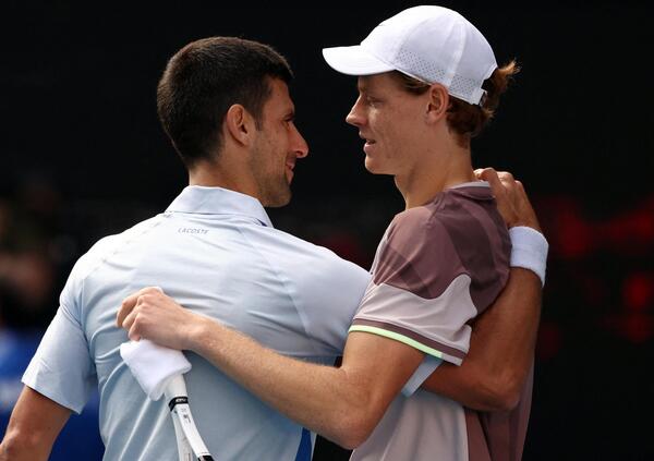 Jannik Sinner, basta il ginocchio di Djokovic (ritirato dopo Musetti e Cerundolo) a &ldquo;regalargli&rdquo; il numero 1 al mondo nel ranking Atp. E intanto batte Dimitrov