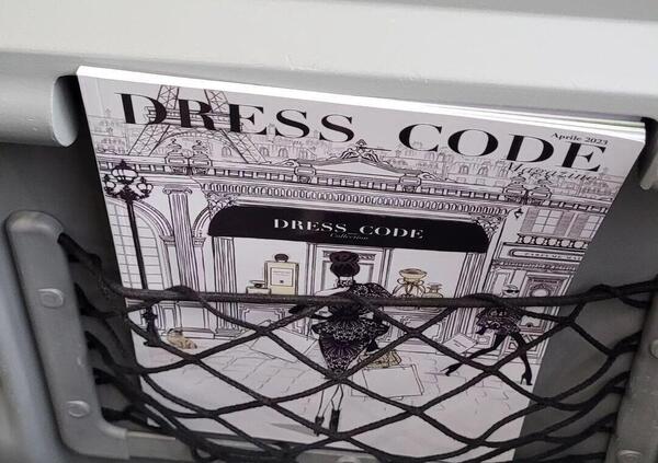 Ma il magazine di moda Dress Code esiste? Secondo chi l&#039;ha denunciato per truffa, no. Ecco cosa propone e perch&eacute; qualcosa non torna. Infatti anche Striscia la notizia&hellip;