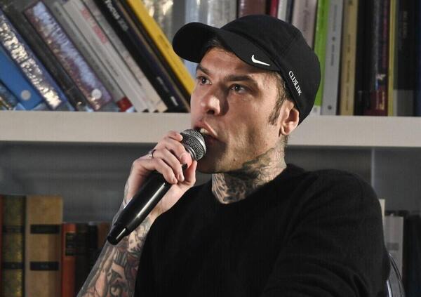 Fedez contro Ferragni, ma stavolta Chiara non c&rsquo;entra. Con chi ce l&rsquo;ha? E la &ldquo;colpa&rdquo; &egrave; di Garance Authi&eacute;, perch&eacute;... [VIDEO]