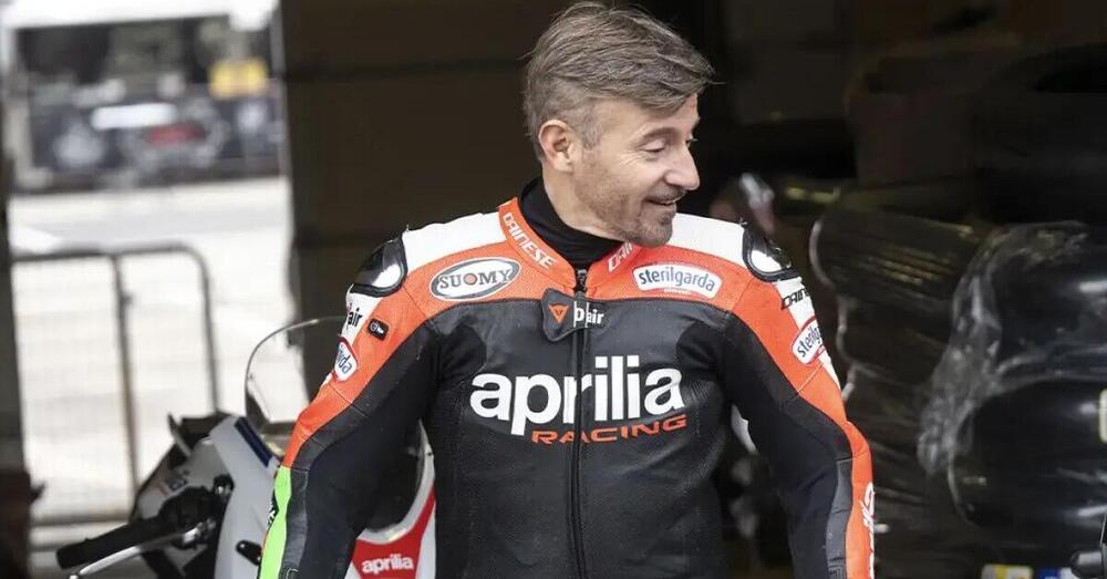 Max Biaggi a MOW per Aprilia All Stars: &ldquo;Ogni tanto arrivare ultimo &egrave; bello, in pista guardi solo lo stile del pi&ugrave; veloce, gli altri&hellip;&rdquo;