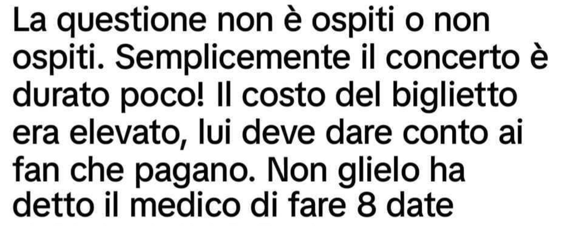 i fan lamentano la durata breve del concerto 