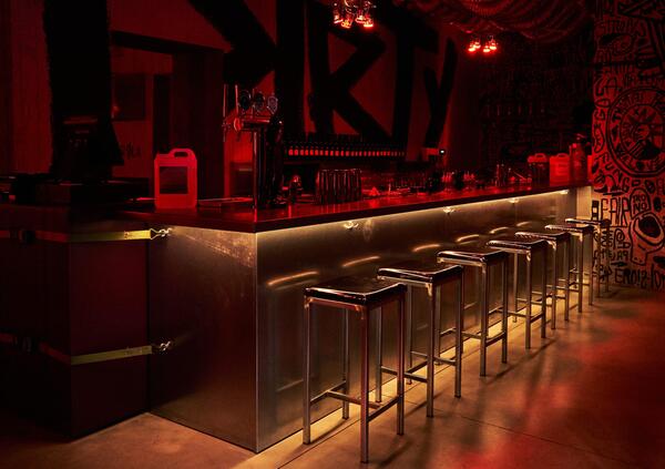 Dirty, il bar non bar, presenta la sua nuova drink list: ironica e irriverente &egrave; ispirata a personaggi ed epoche moderne