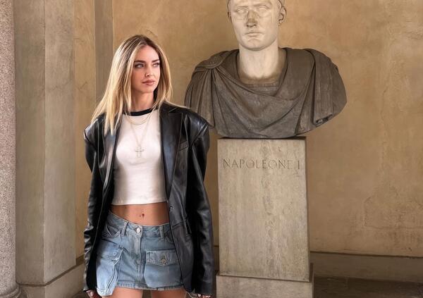 Chiara Ferragni? Via Fedez, via Damato, ecco il matriarcato (con mamma Marina di Guardo). Avvisate le femministe: il patriarcato &egrave; messo peggio del pandoro. Ma Andrea Bisciotti?