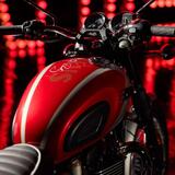 Triumph: Ecco la nuova Bonneville T120 Elvis Presley Limited Edition 3